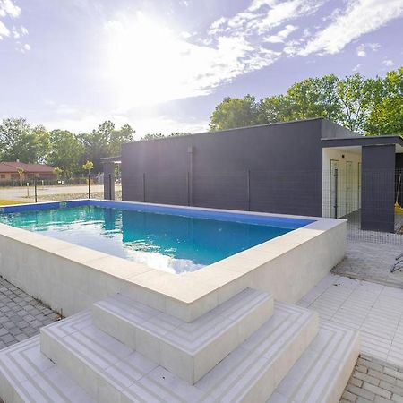 Forest Foeldvar Apartmanok By Bltn Balatonfoldvar Luaran gambar
