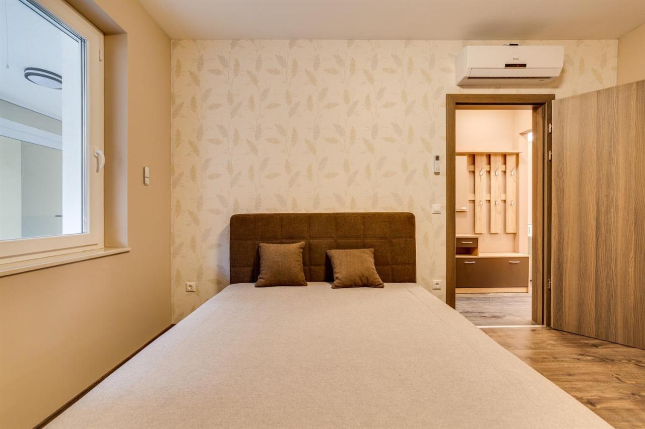 Forest Foeldvar Apartmanok By Bltn Balatonfoldvar Luaran gambar