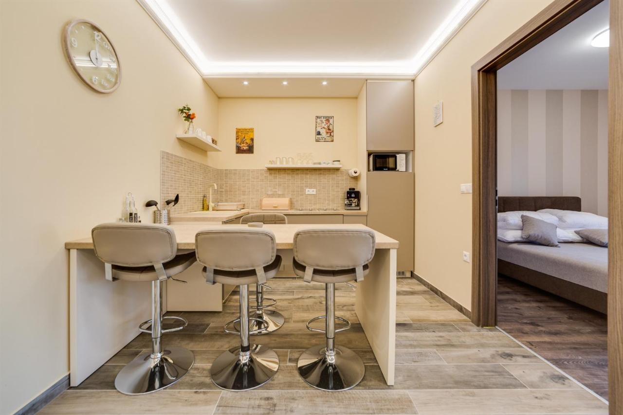 Forest Foeldvar Apartmanok By Bltn Balatonfoldvar Luaran gambar