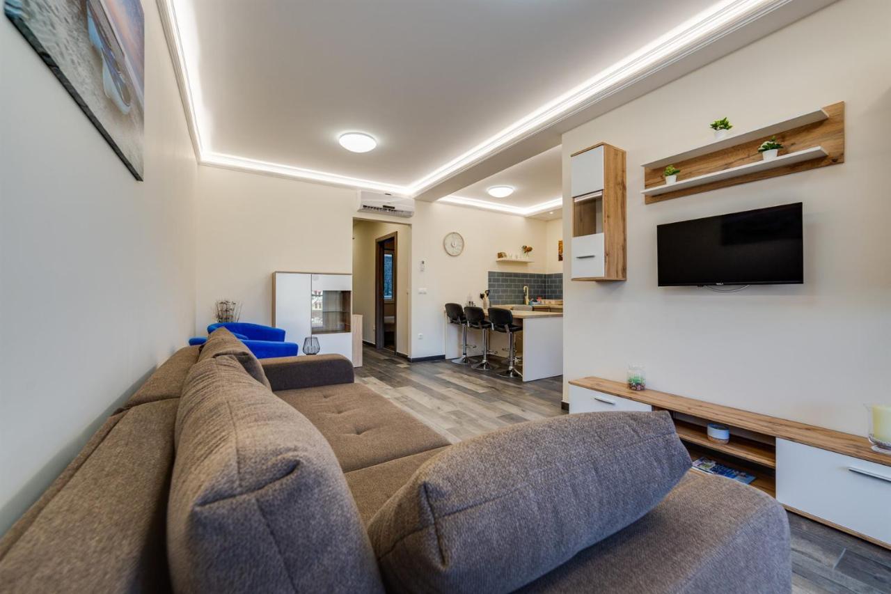 Forest Foeldvar Apartmanok By Bltn Balatonfoldvar Luaran gambar