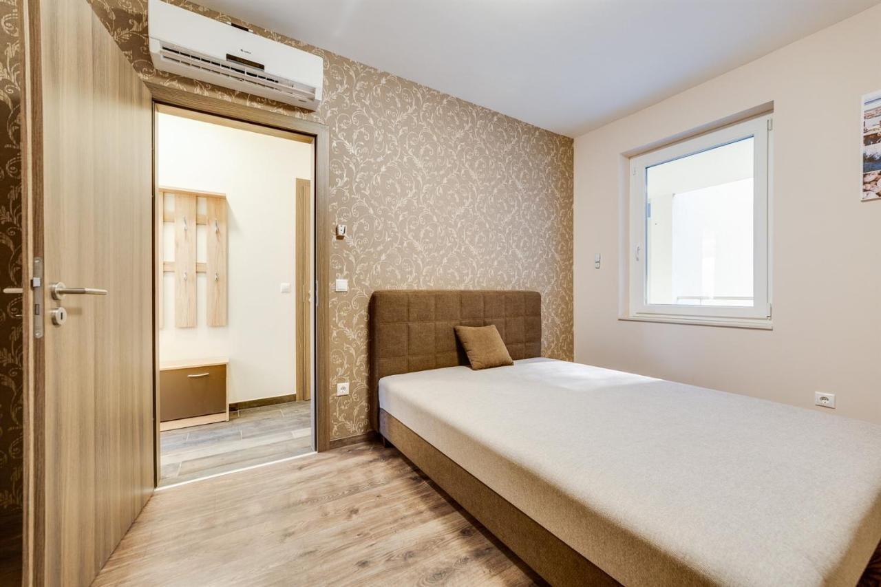 Forest Foeldvar Apartmanok By Bltn Balatonfoldvar Luaran gambar