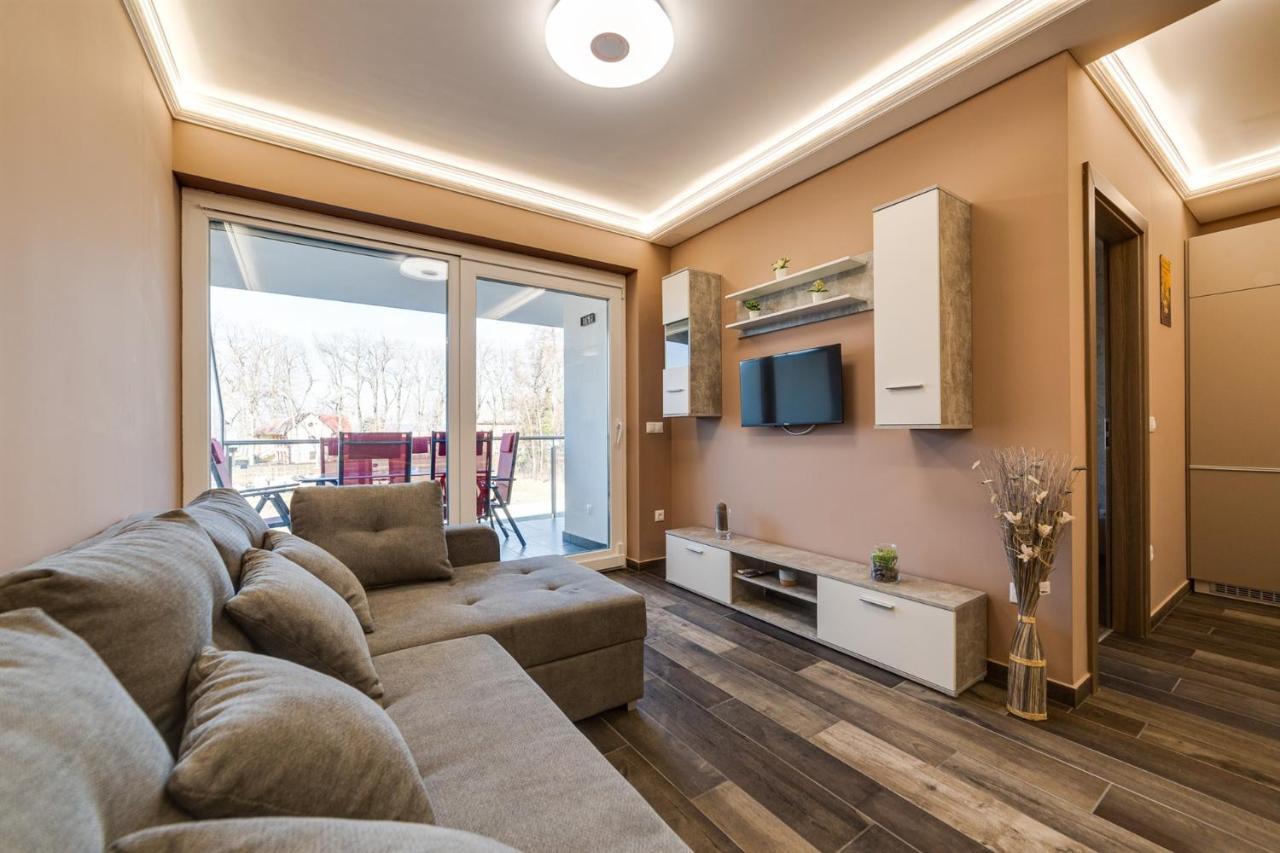 Forest Foeldvar Apartmanok By Bltn Balatonfoldvar Luaran gambar